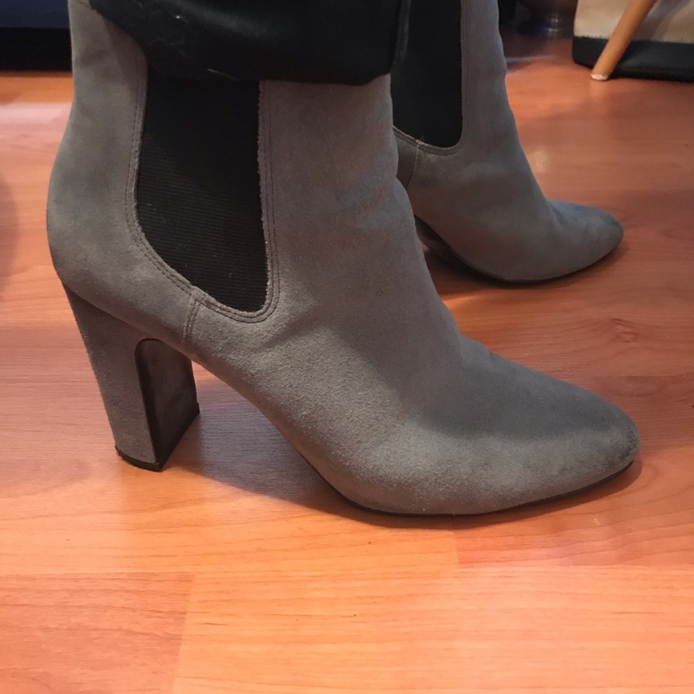 Grey and black booties, excellent condition